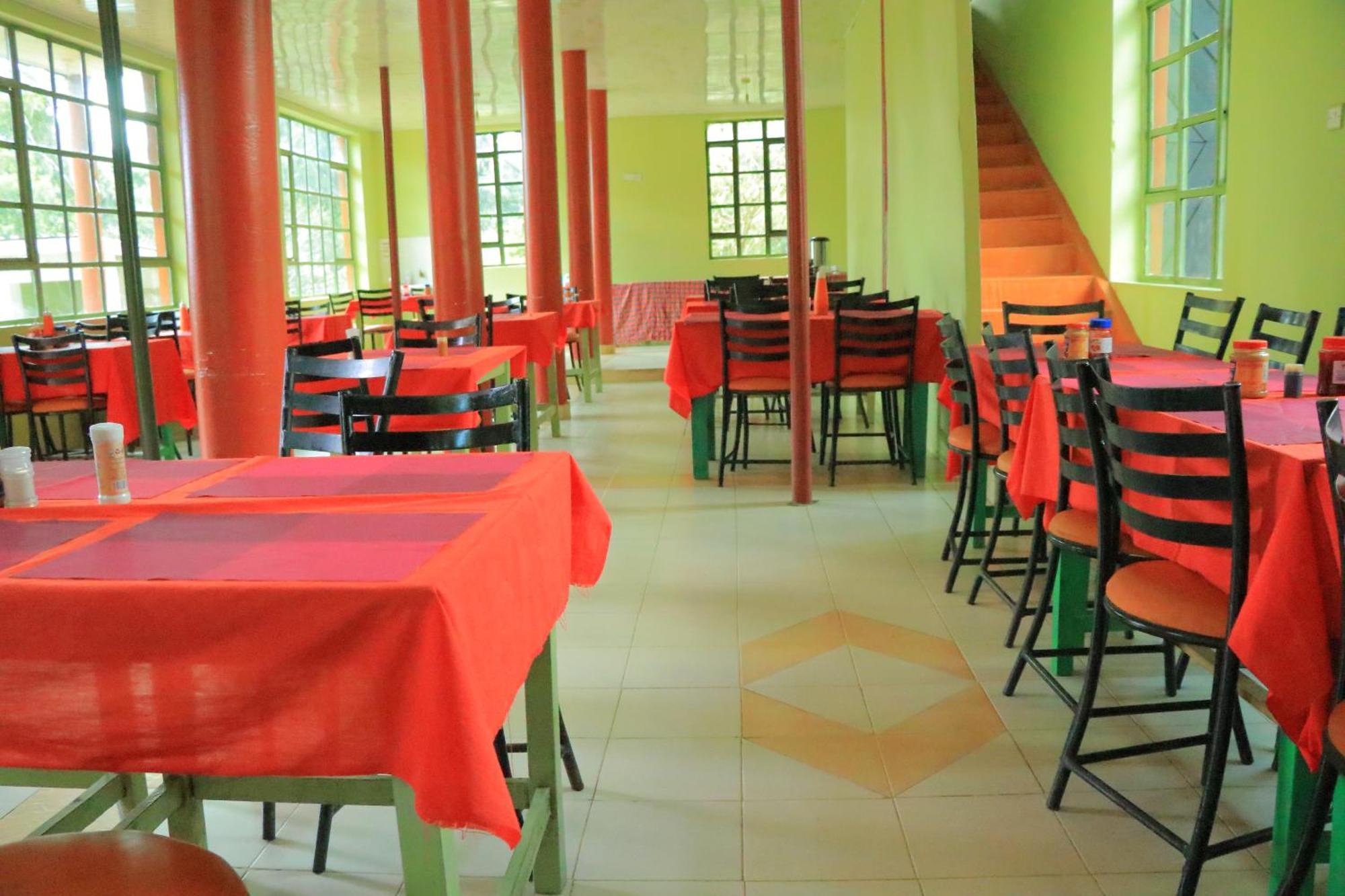 Rhino Tourist Camp Hotel Ololaimutiek Luaran gambar